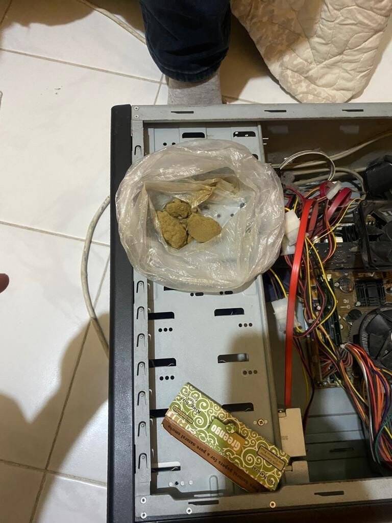 Zehir tacirleri polisi bile şaşırttı: Bu seferde bilgisayar kasasından çıktı