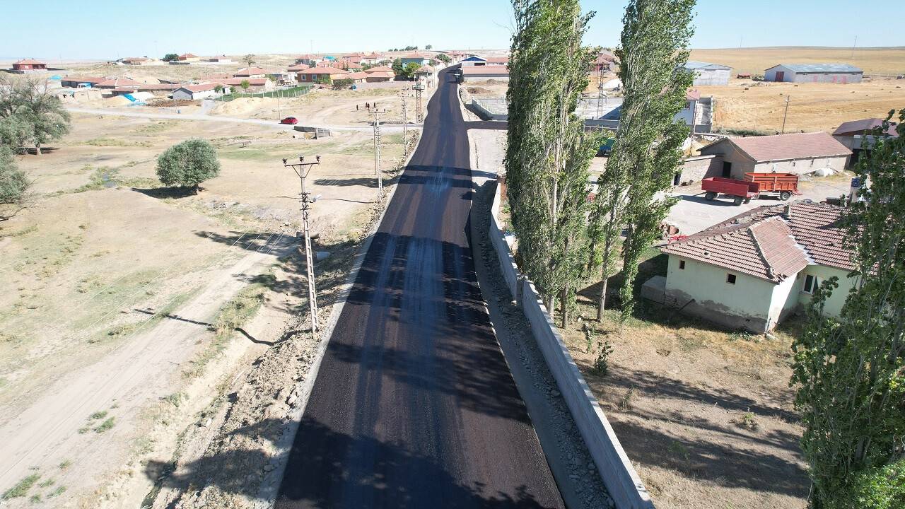 kuluda-yol-kalitesini-yukseltiyor-2-002.jpg