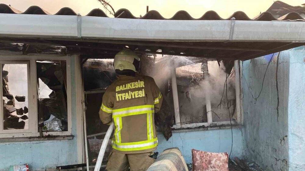 Çıkan yangında 1 kişi yaralandı