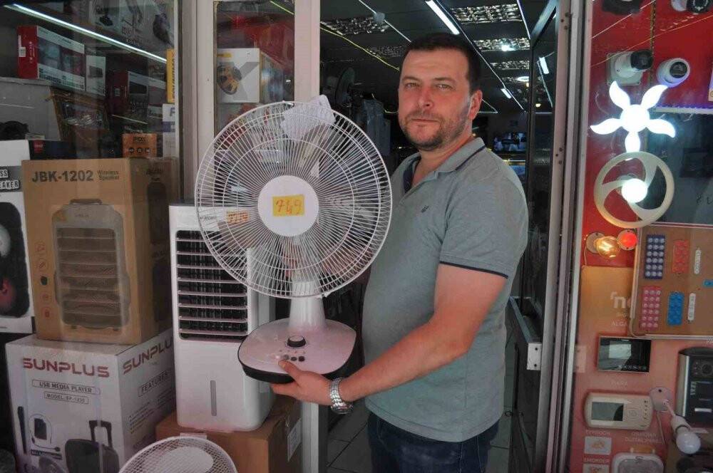 Kavurucu sıcaklarda vantilatöre yoğun ilgi