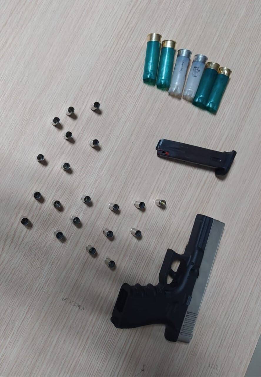 Havaya ateş açan iki kişi yakalandı