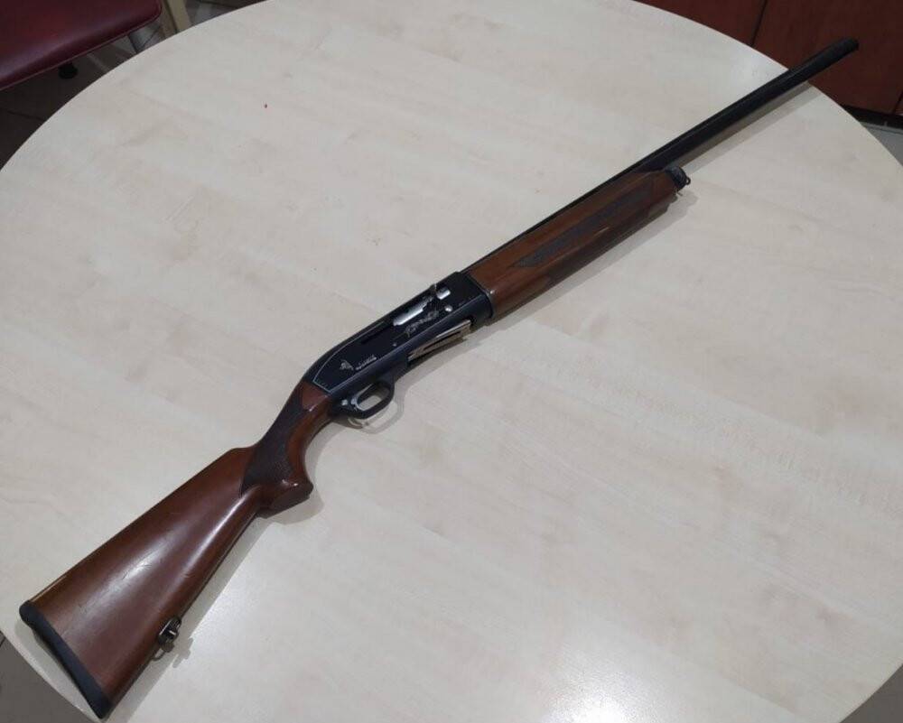 Havaya ateş açan iki kişi yakalandı