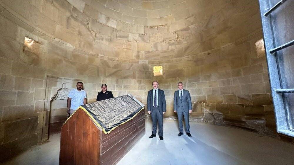 Türbelerde restorasyon çalışmaları tamamlandı