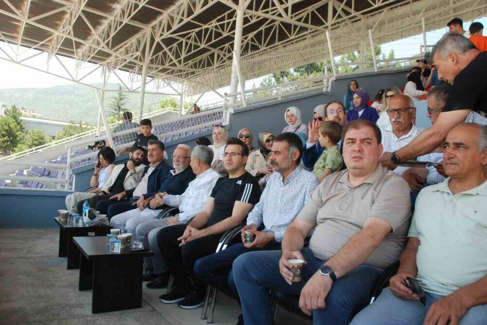 28 kulüp ve 18 ferdi sporcu Akşehir'de yarışacak