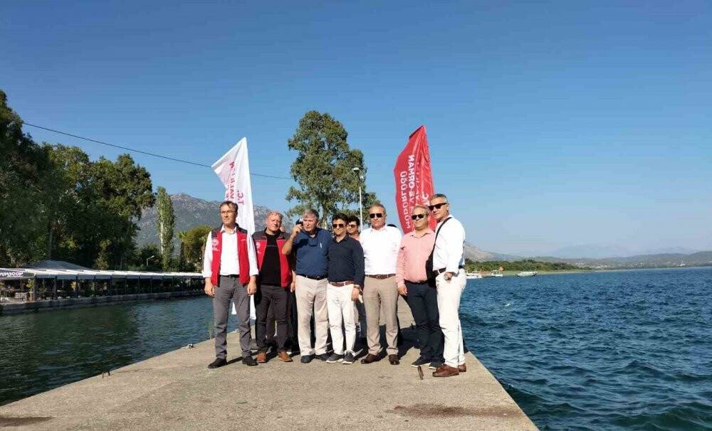 318 bin yavru sazan balığı sularla buluştu