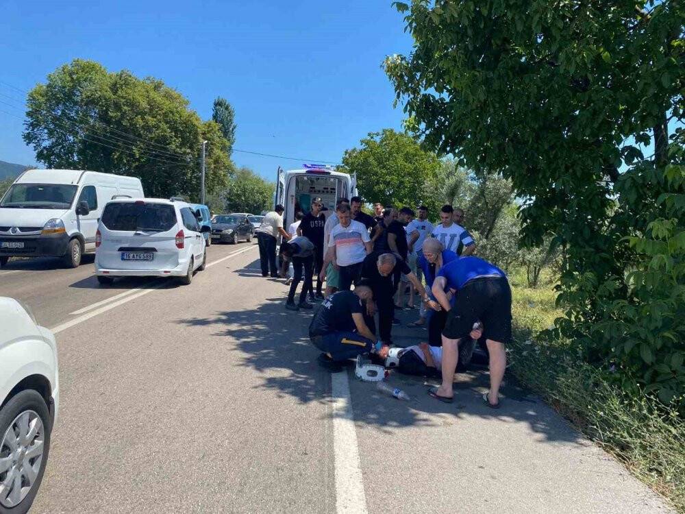 Tır dönüş yapmaya çalışan  motosiklete çarptı