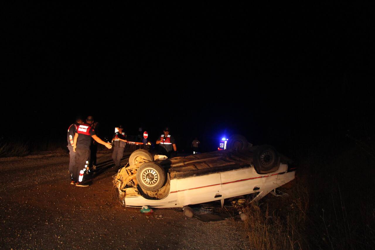 aa-20230730-31805685-31805684-bilecikte-takla-atan-otomobildeki-3-kisi-yaralandi.jpg