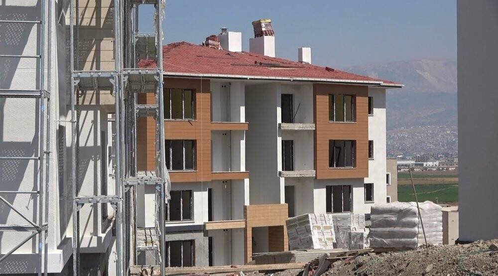 Depremin merkezi Kahramanmaraş'ta konutlar hızla yükseliyor