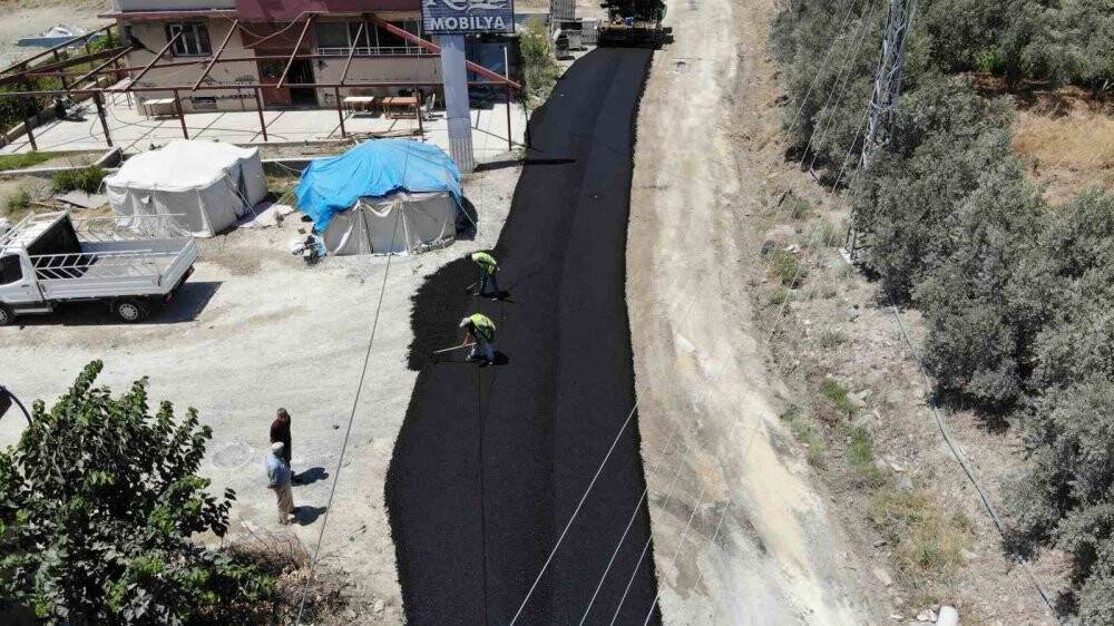 Depremin izleri silinmeye çalışılıyor