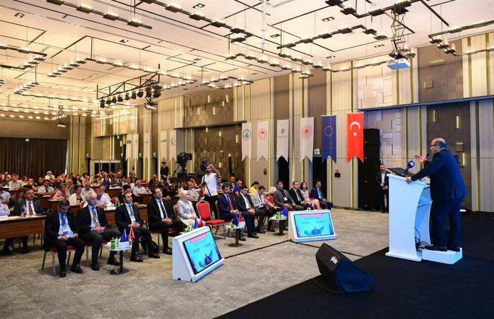 İklim hastalığını konuşmak ve geçmişte yaşananlardan ders almak için toplandılar