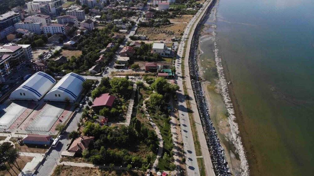 Van Gölü’nde çekilmeler devam ediyor