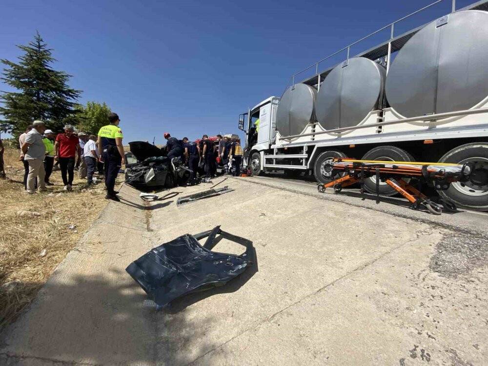 Konya'da cenaze dönüş yolunda kaza: 1 ölü, 3 yaralı