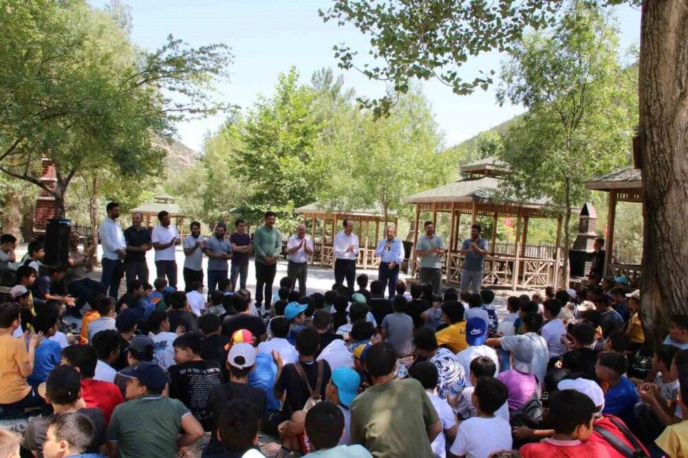 Akşehir Yaz Kapanış Şenliği'nde yoğun katılım