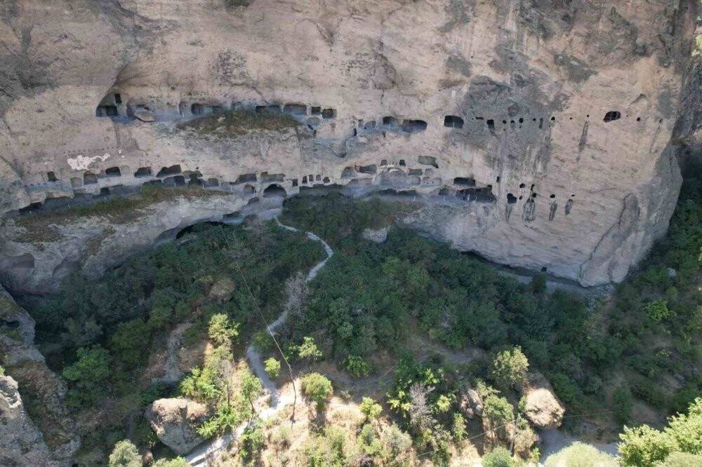 Frigler döneminden kalma, bu mağara ilgi odağı oldu