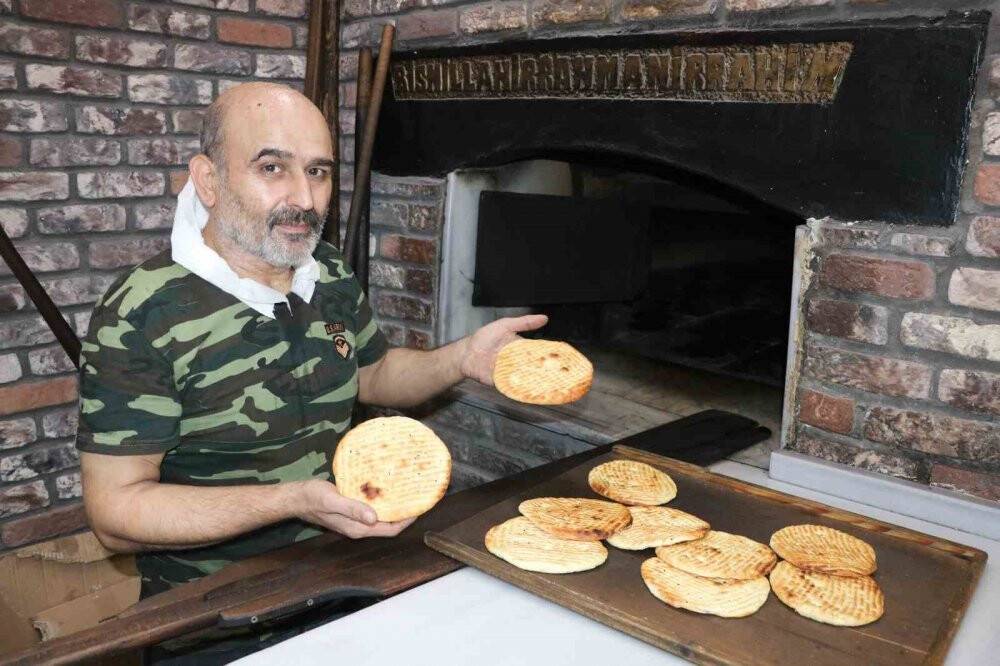 Çörek ustasının 45 derece sıcakla imtihanı
