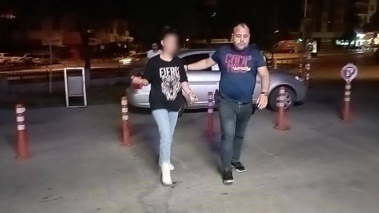 Konya'da 14 yaşındaki kız dedesini bıçakladı! Savunması şaşırttı