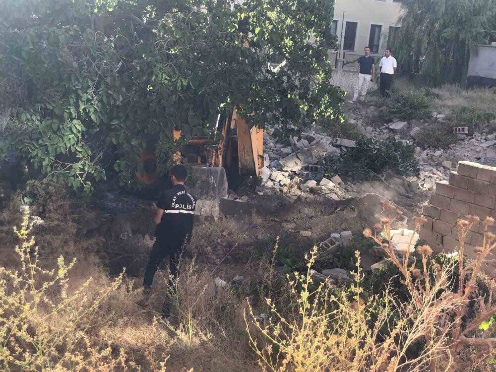 Ceset gömüldü ihbarı Konya Polisi'ni alarma geçirdi