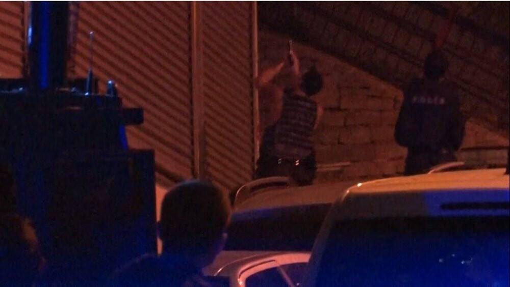 İStanbul'da polislere uzun namlulu silahlarla ateş açıldı: 1 şehit
