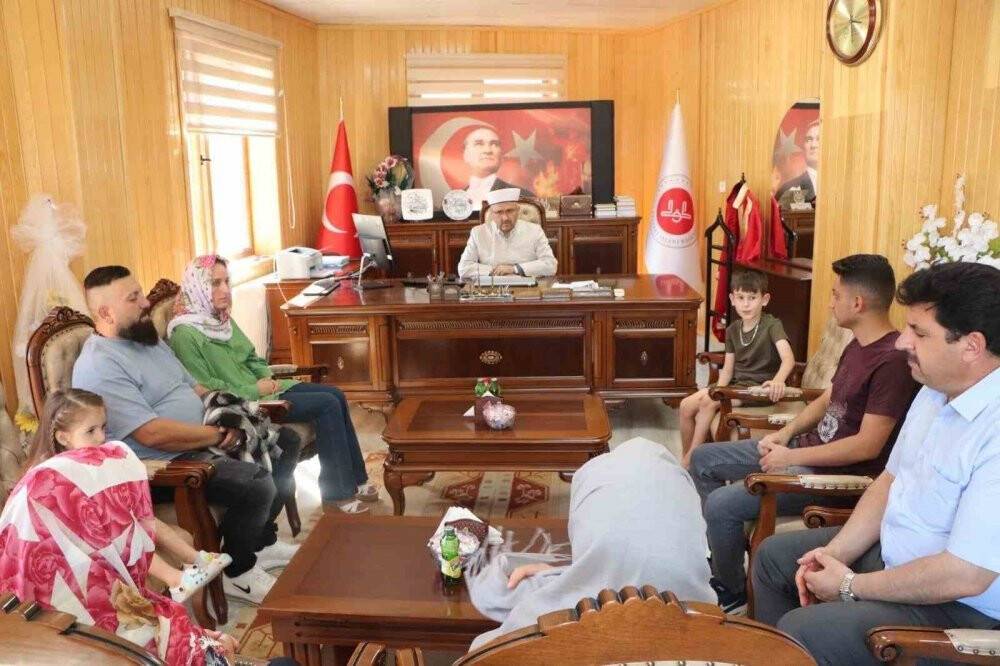 Ezandan etkilenen İngiliz, Müslüman oldu