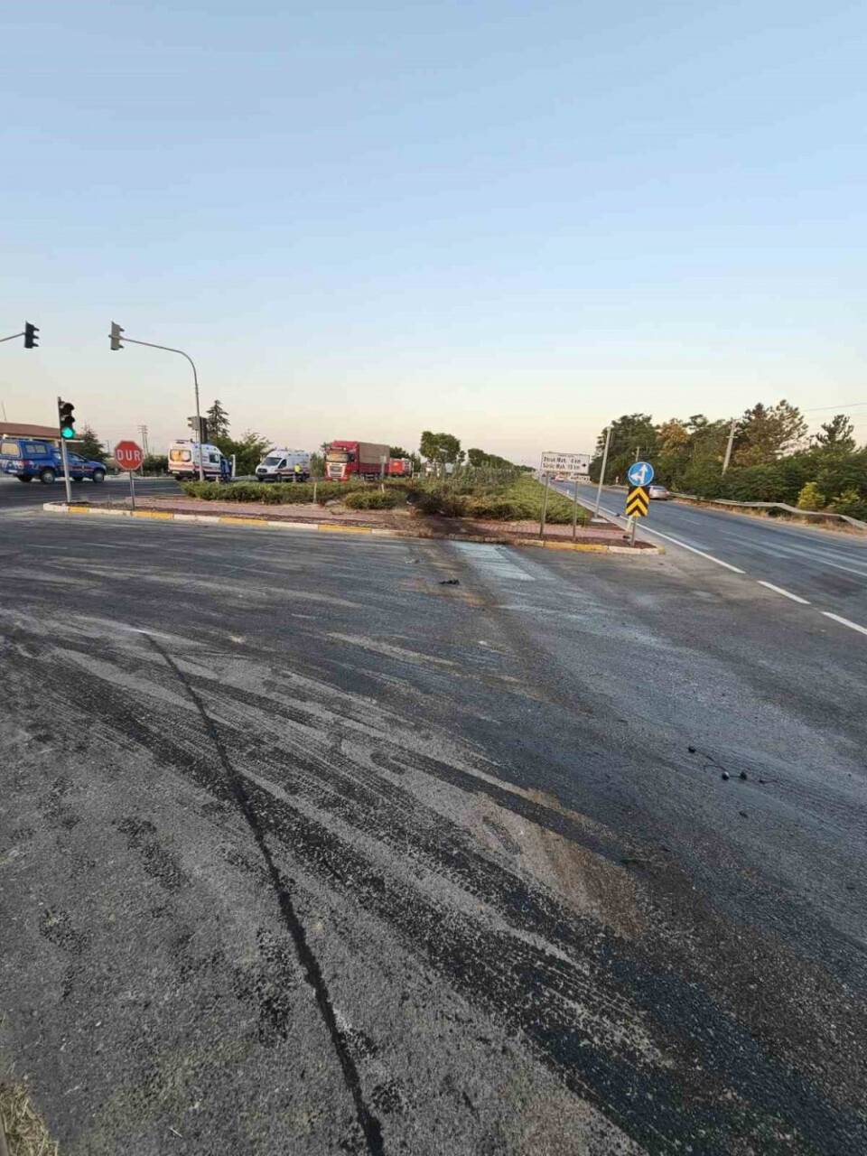 Konya'da kaza: Araçlarında taşıdıkları asitten zehirlendiler, 2 ölü 2 yaralı