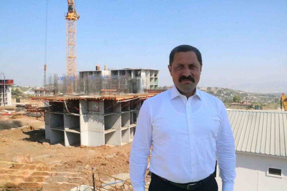 Asrın felaketiyle tanınmaz hale gelmişti: Enkaz kaldırma çalışmaları devam ediyor