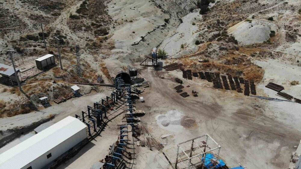 Haklarını alamayan işçiler 48 saattir grevde