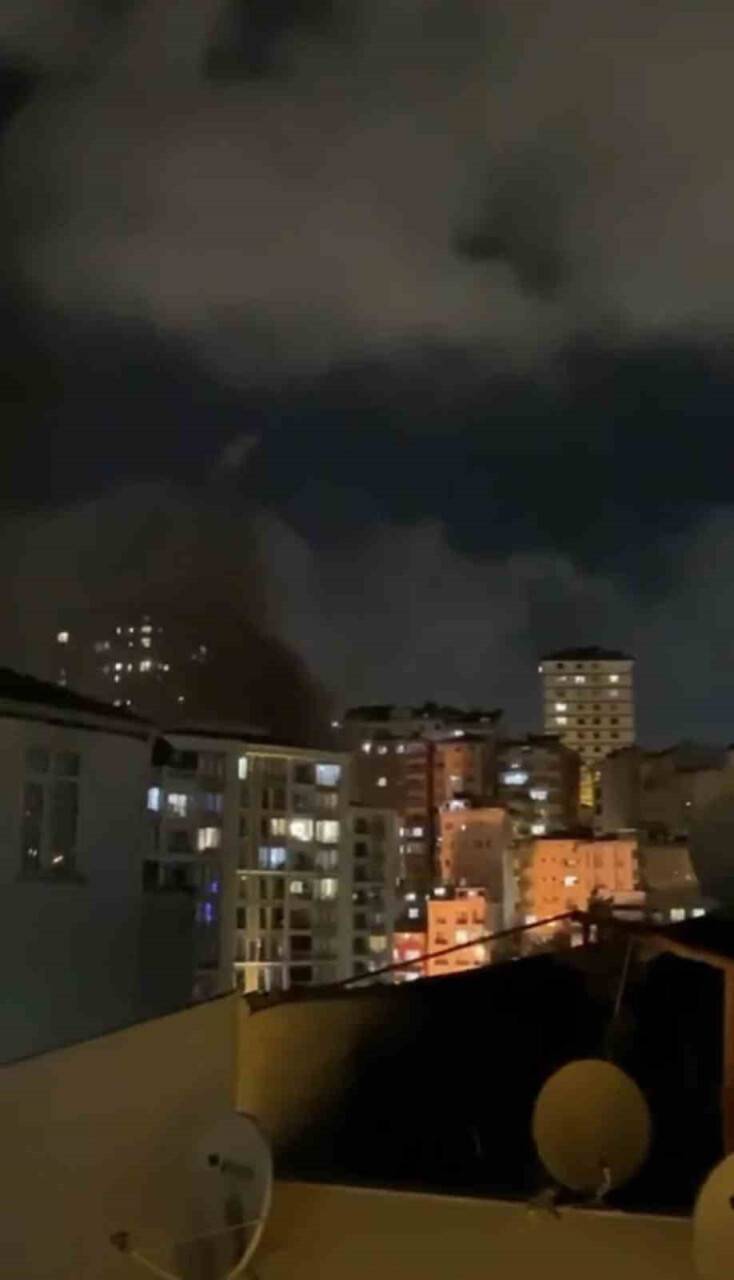 Üvey kardeş dehşeti yaşattı: Kardeşinin evini yaktı