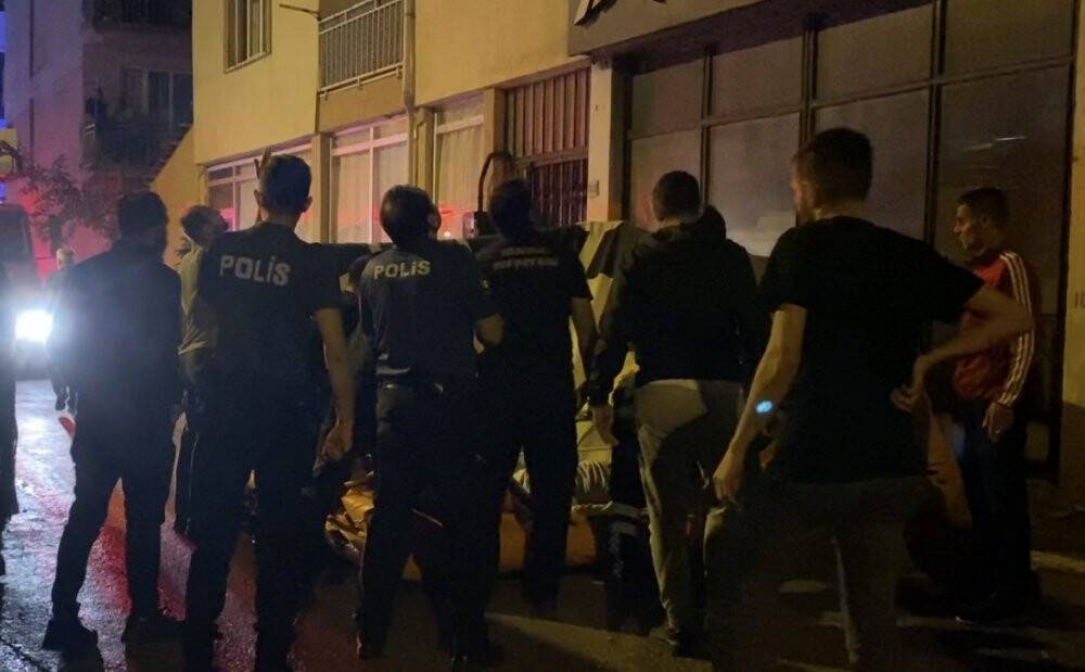 Beraber alkol aldığı arkadaşını pencereden aşağıya attı