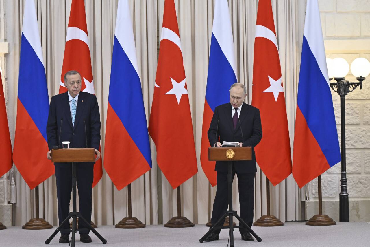 aa-20230904-32072740-32072731-cumhurbaskani-erdogan-ve-rusya-devlet-baskani-putin-ortak-basin-toplantisi-duzenledi.jpg