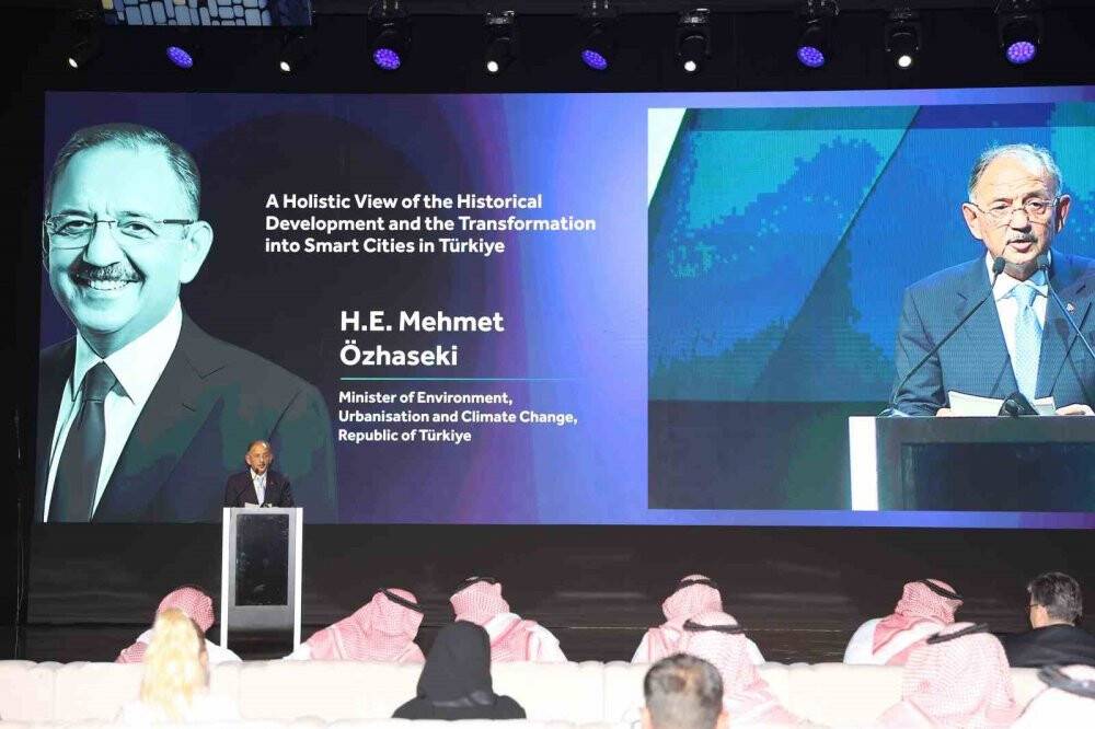 Bakan Özhaseki: 2-3 ay sonra  teslim etmeye başlayacağız