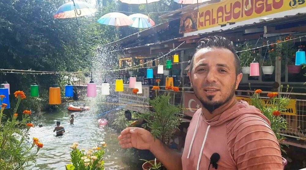 Konya'da ücretsiz olarak tahin ikramı yapılan meşhur yer rengarenk oldu!