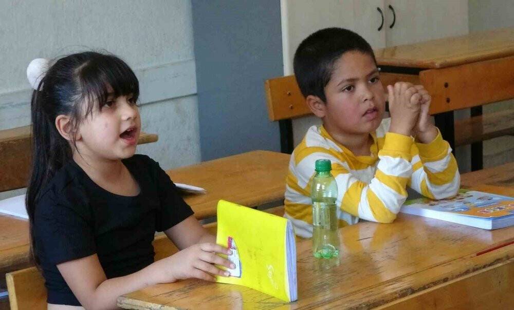 Depremin simgesi haline gelmişti: O da ders başı yaptı