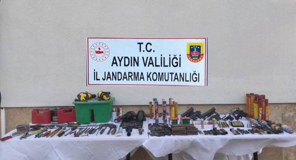 Oyuncak ayının içinden tabanca çıktı