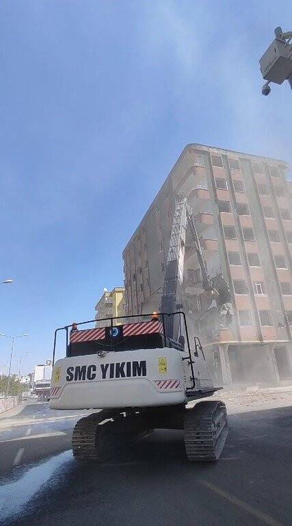 Tek dokunuşla yerle bir oldu