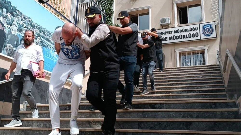 İstanbul'da silahlı çatışmaya girdiği iddia edilen İsveçli 5 kişi tutuklandı