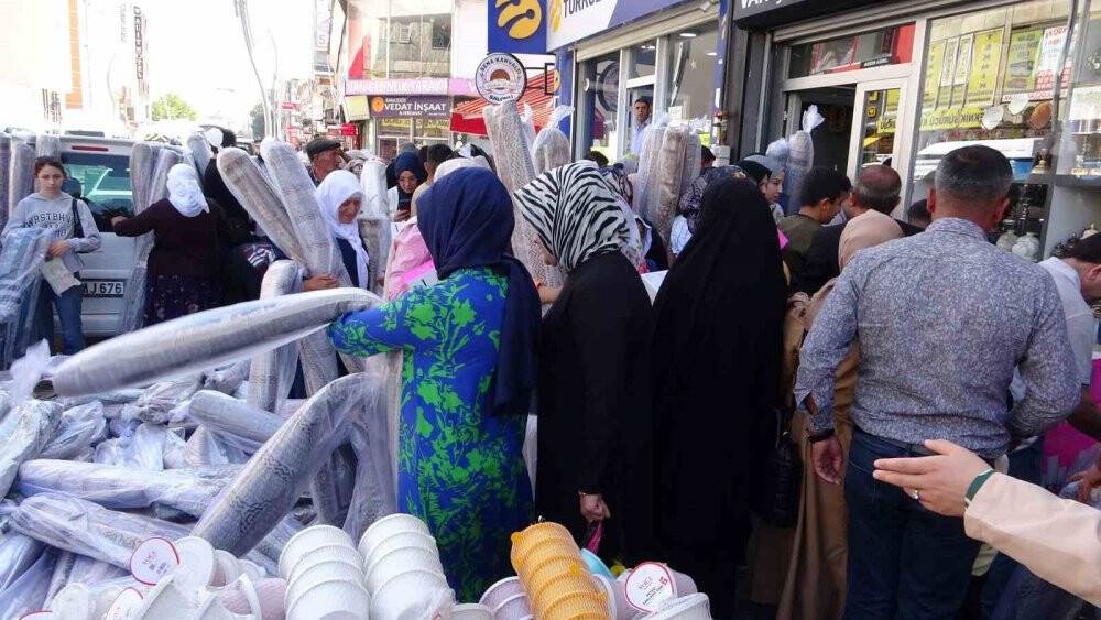 Kampanya izdihama neden oldu: