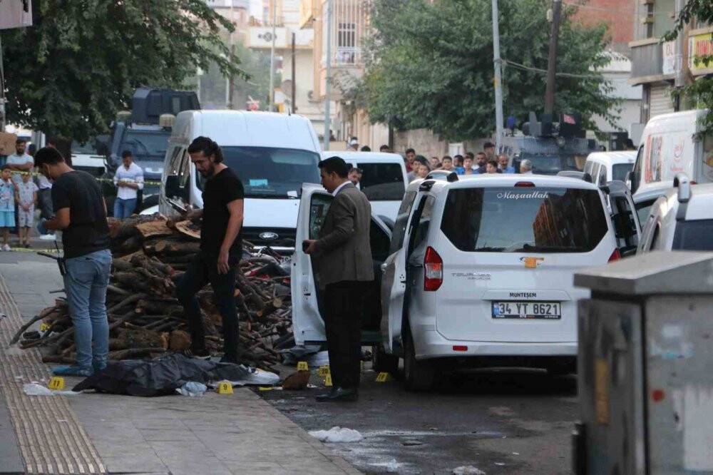 Diyarbakır’da husumetli aileler arasında silahlı kavga: 3 ölü