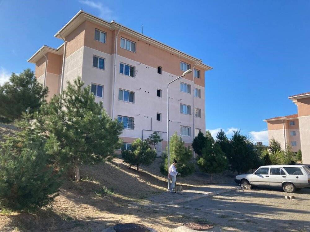 TOKİ site yöneticisi topladığı aidatlarla birlikte ortalıktan kayboldu