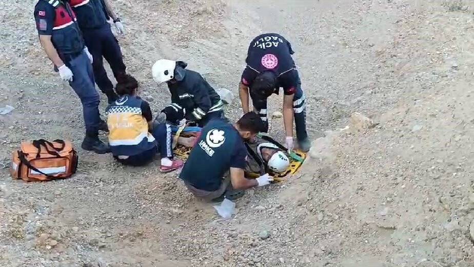 Domuz avına çıkmışlardı: Gezgin kurtardılar