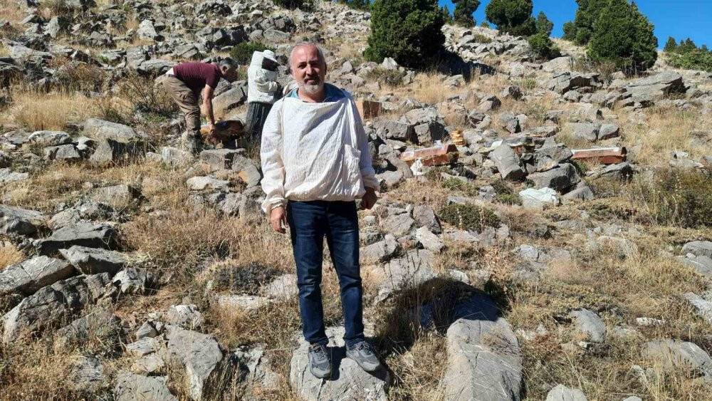 2 bin 500 metreden bal topladılar