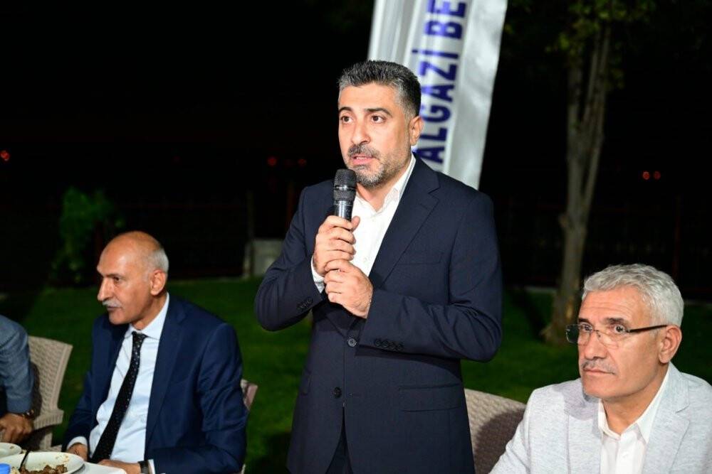 AK Parti i İl Teşkilatı, yatırımları değerlendirdi