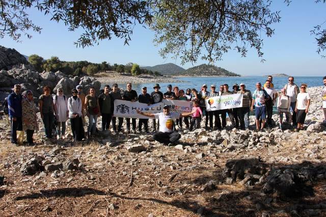 beysehir-golundeki-haciakif-adasi-1.jpg