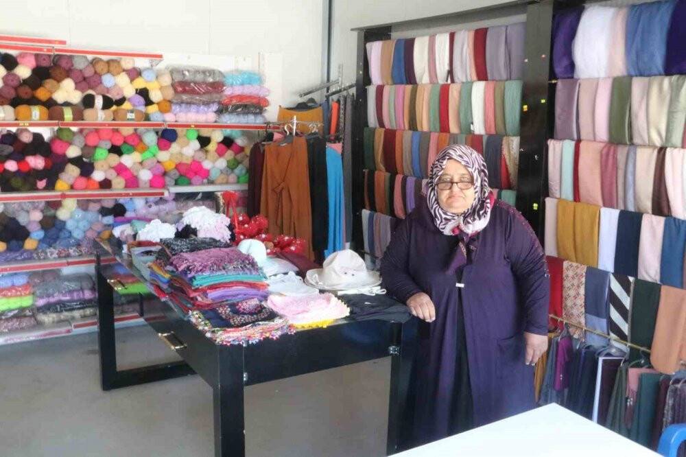 Enkaz kent Hatay'da esnafa can suyu