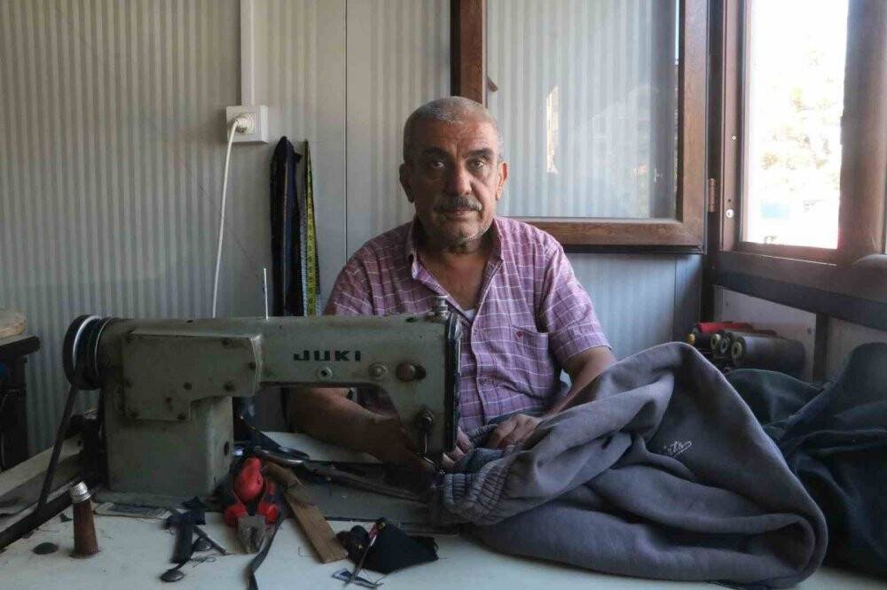 Enkaz kent Hatay'da esnafa can suyu