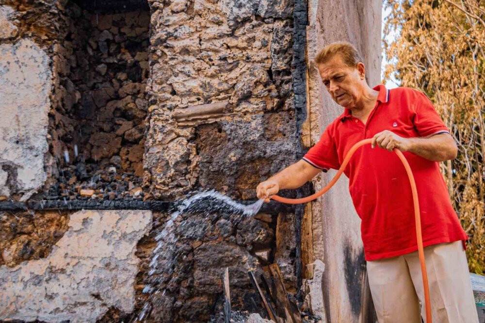 Her pazar yangın nöbetindeler: Mahalleli yetkililerden yardım bekliyor!