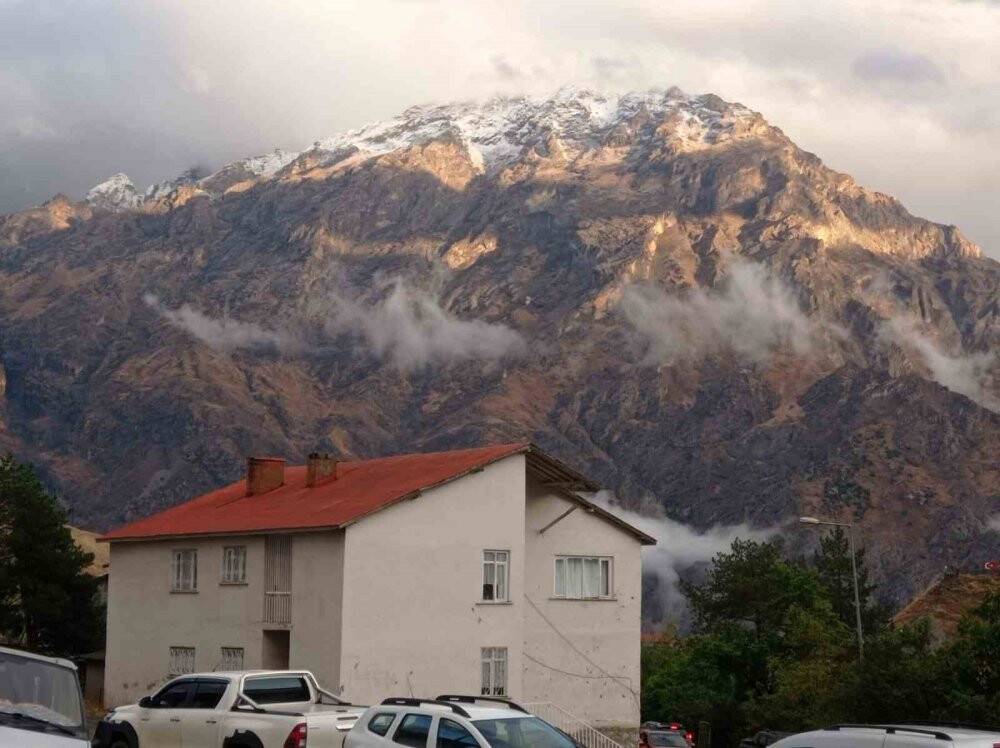 Yer Hakkari: Görenler hayran kaldı