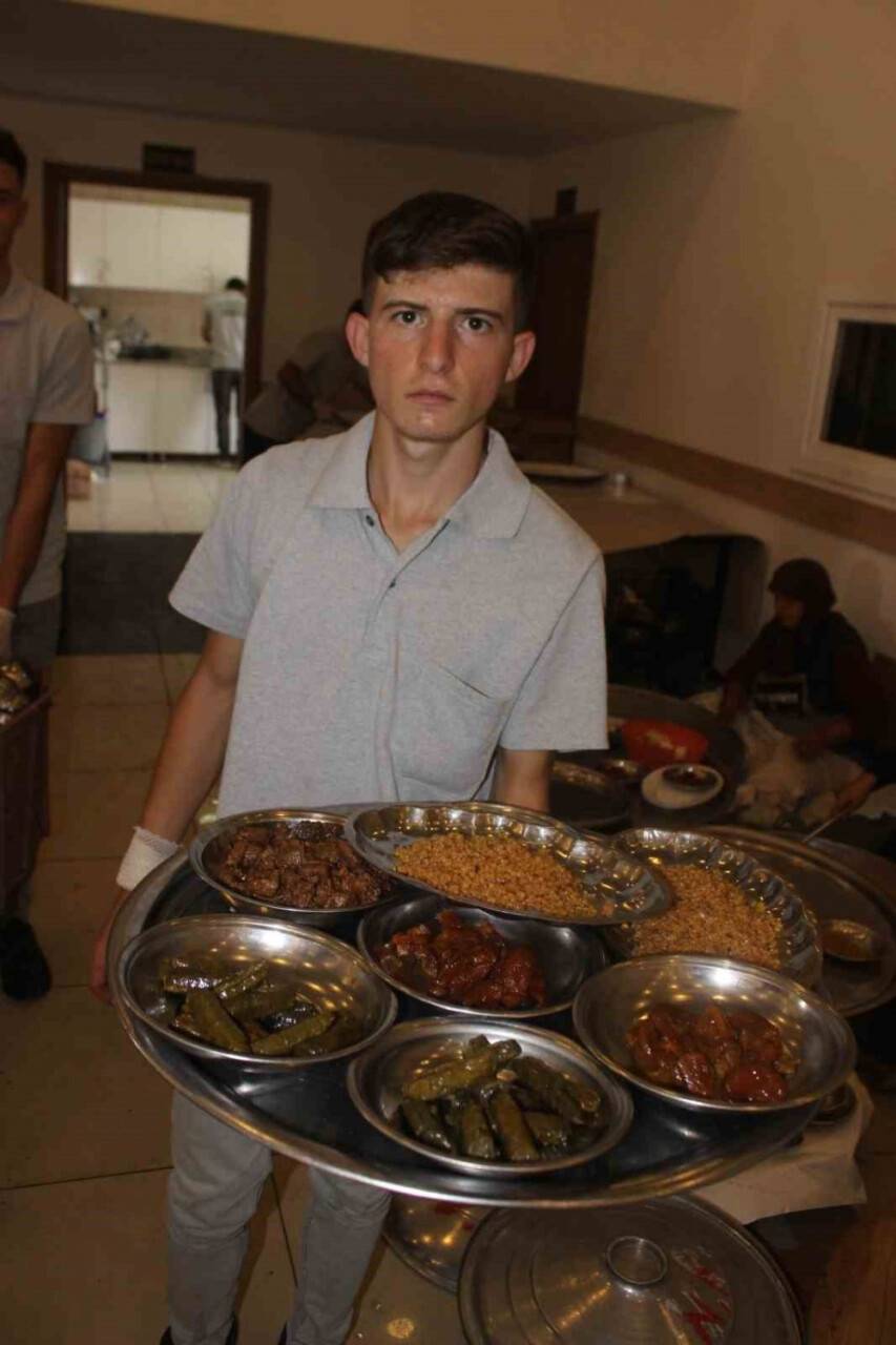 Konya'nın ilçesindeki düğün yemeklerinde yok yok! Hazırlıklar 3-4 gün önce başlıyor