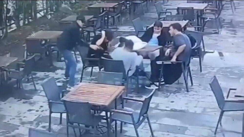 Suç makinesinin tuttuğu paralı tetikçi anlış adamı vurdu