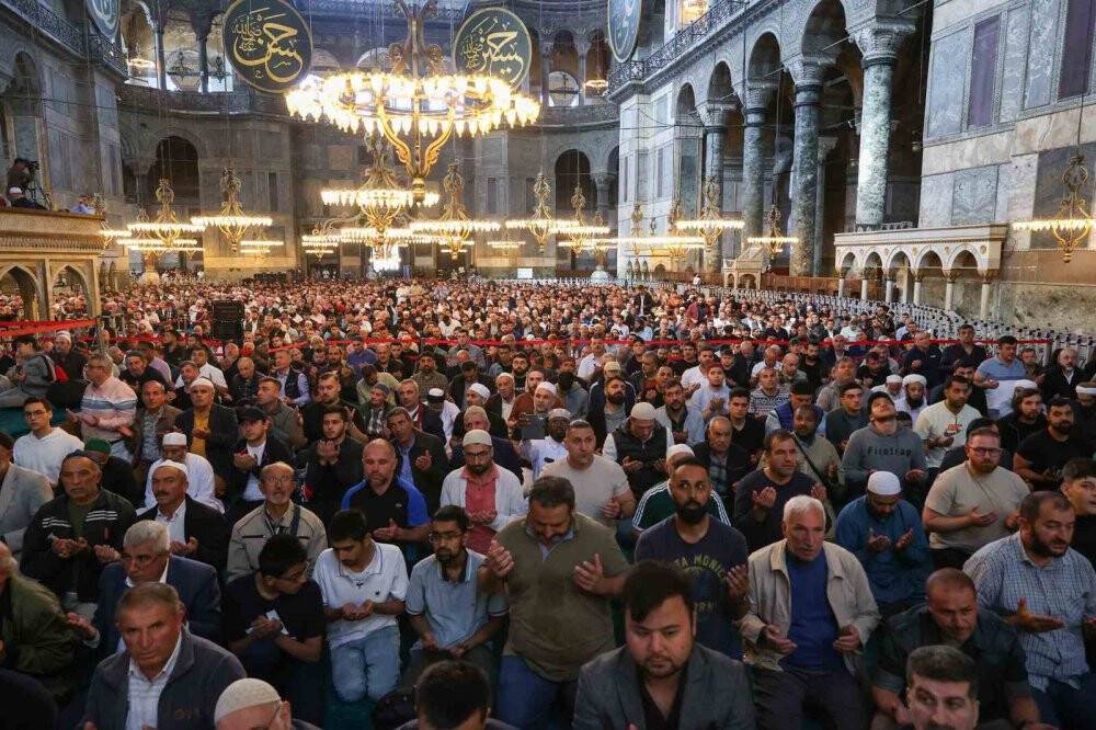 Diyanet İşleri Başkanı Ali Erbaş, Ayasofya Camii’nden İsrail'e mesaj: "Zulümle abad olanın sonu berbat olur"