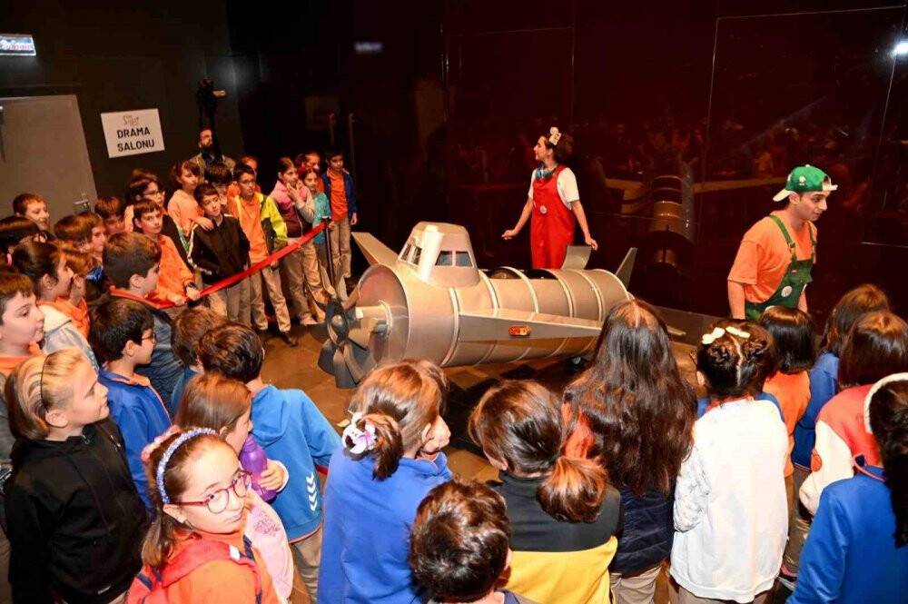 Konya'da öğrenciler tiyatro ile sıfır atık bilinci kazanıyor